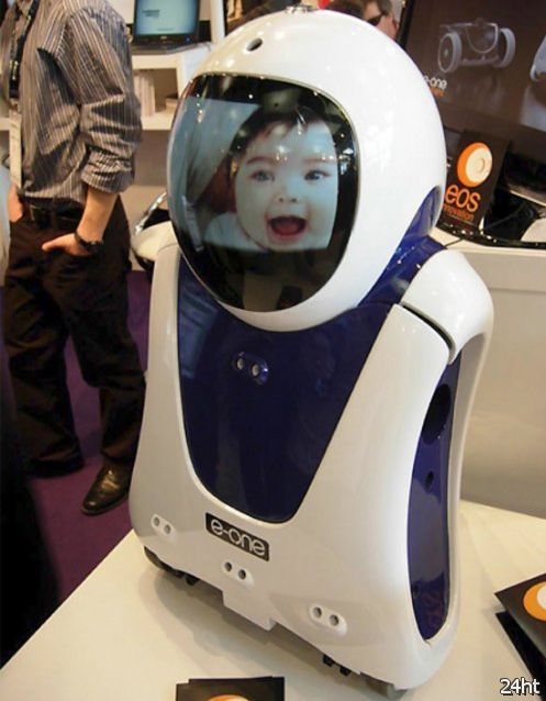 Робот телеприсутствия с человеческим лицом (видео)