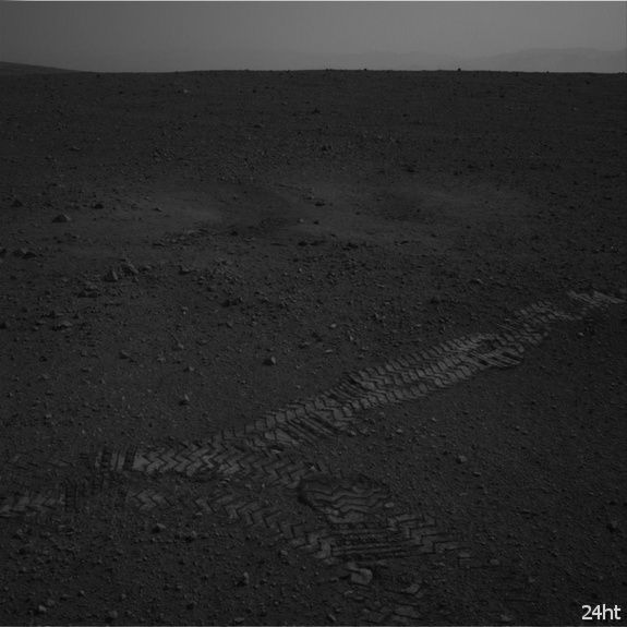 Марсоход Curiosity совершил первую поездку