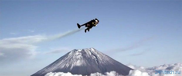 Jetman пролетел над горой Фудзи (видео)