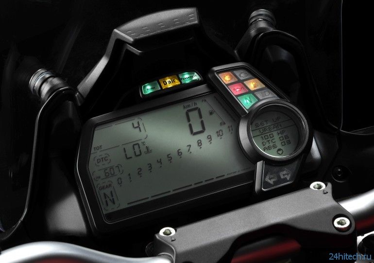Ducati оденет мотоциклистов в экипировку с беспроводными подушками безопасности