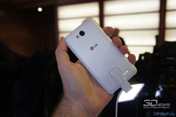 LG L90 третьего поколения продается в России по цене 10 тысяч рублей