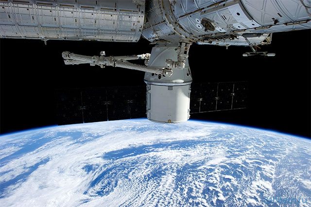 Космический корабль Dragon увезёт с МКС полторы тонны полезного груза