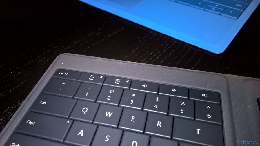 В продажу поступила компактная Bluetooth-клавиатура Microsoft Universal Foldable Keyboard