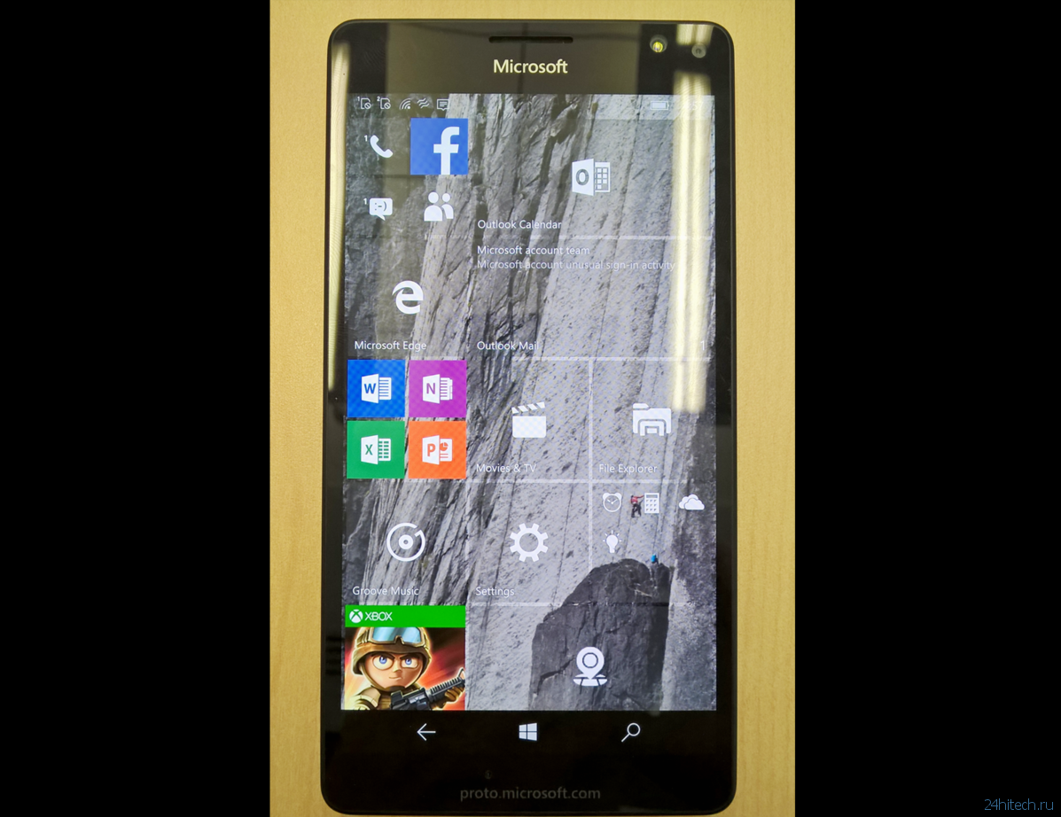 В сеть попали новые чёткие фотографии Lumia 950: тройной вспышке быть