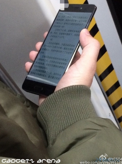Черный Xiaomi Mi5 засветился на фото