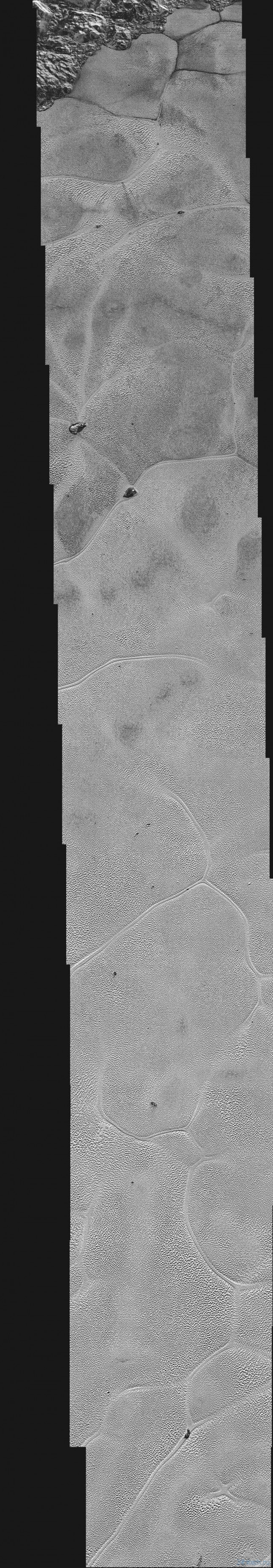 Получены новые фотографии Плутона