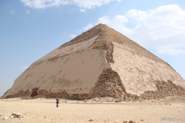 Космические частицы могут пролить свет на строительство египетских пирамид