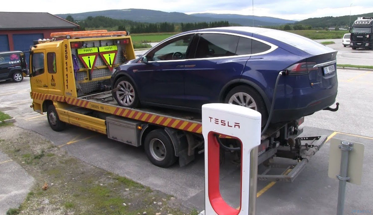Автомобили Tesla смогут автоматически вызвать эвакуатор в случае поломки