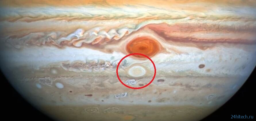 На новой фотографии Юпитера найдено новое пятно. Что это такое? 