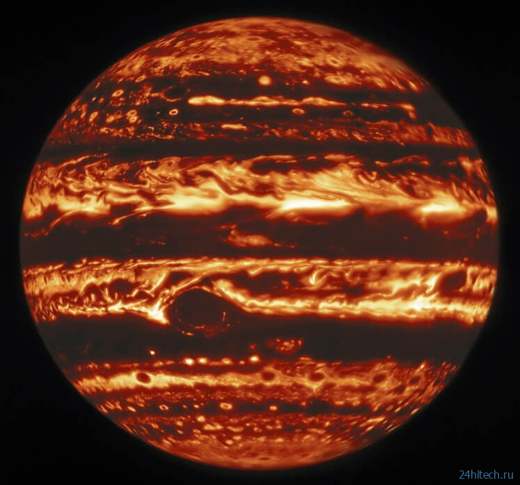 Получены новые фотографии Юпитера. Что в них особенного? 