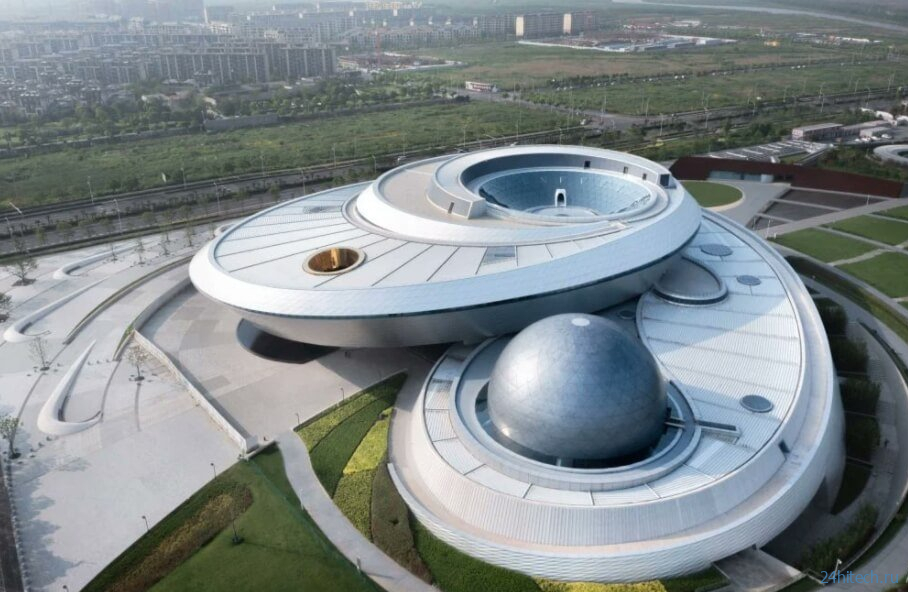 В Китае начал работать самый большой планетарий в мире 