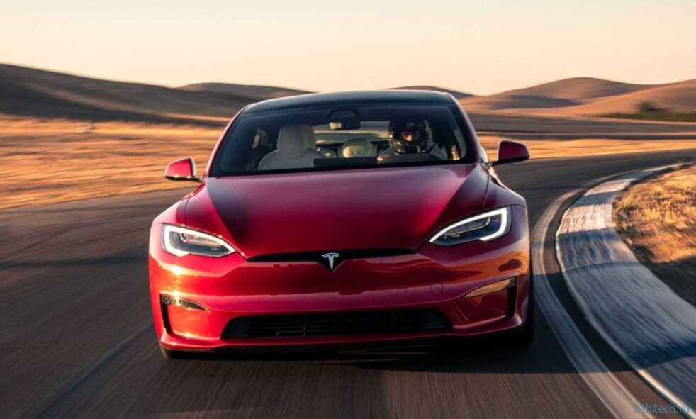 Tesla Model S Plaid разбился во время прохождения самой сложной гоночной трассы 