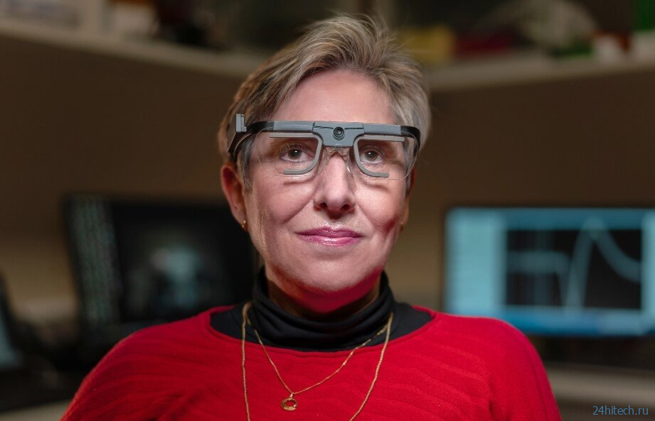 Эта женщина тестирует мозговой имплантат для восстановления зрения. Как продвигаются дела? 