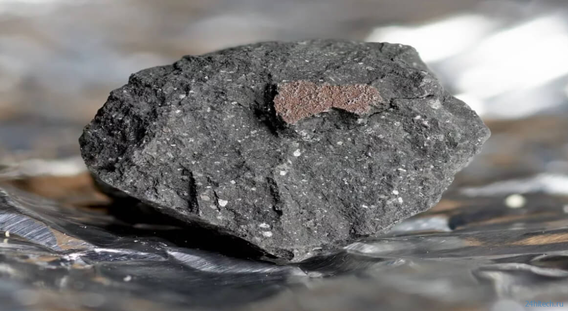 Метеорит возрастом 4,6 миллиарда лет может рассказать о происхождении воды на Земле