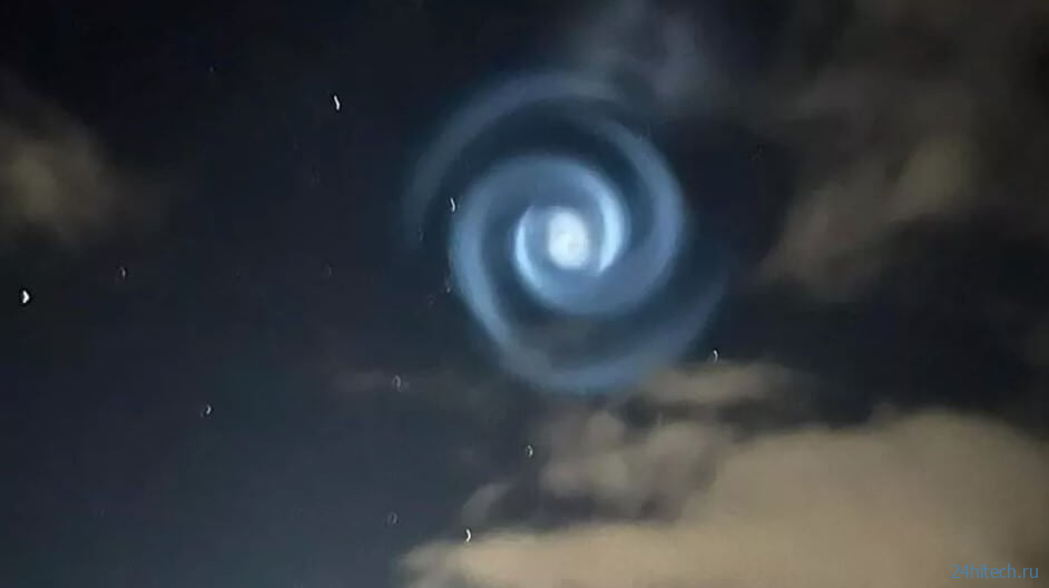 После запуска ракеты SpaceX на небе образовалась спираль. Что это?