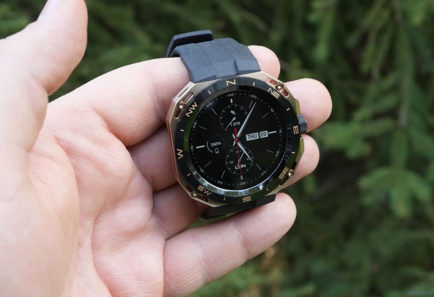 Необычные часы Huawei отменяют сменные ремешки. Теперь будем менять весь корпус