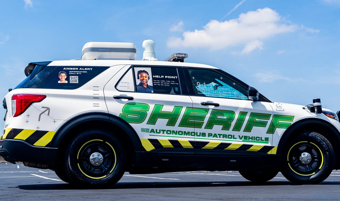 Во Флориде скоро появятся автономные полицейские машины с дронами Во Флориде скоро появятся автономные полицейские машины с дронами