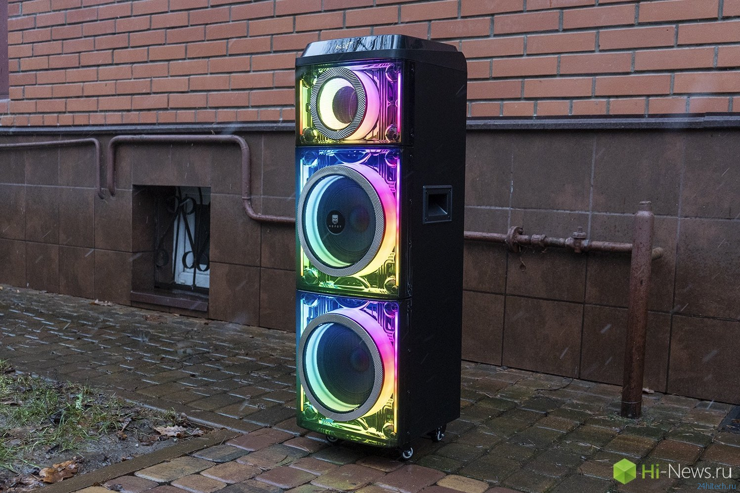 Когда нужно действительно много звука. Обзор аудиосистемы Урал Молот 203 Когда нужно действительно много звука. Обзор аудиосистемы Урал Молот 203