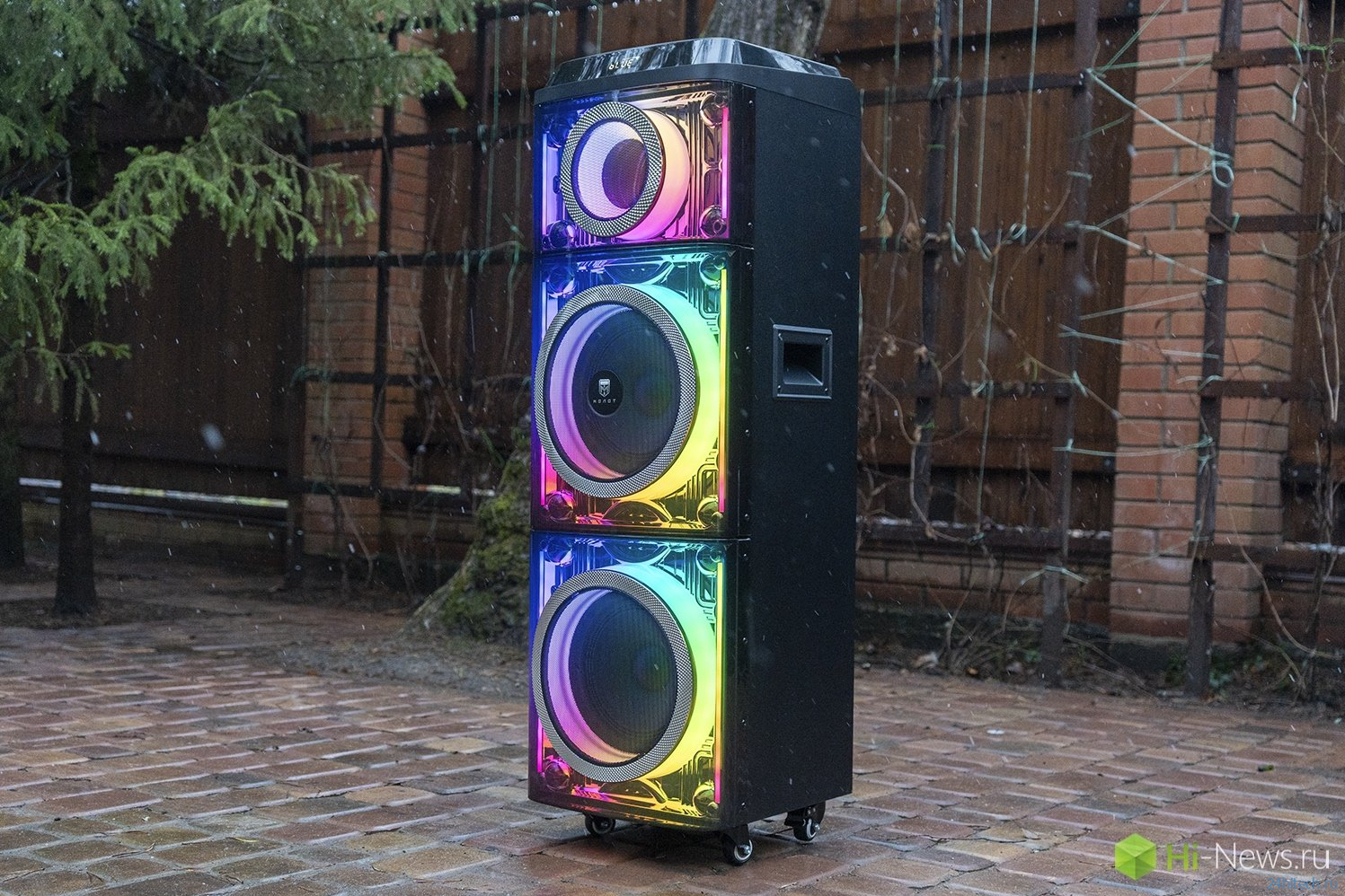 Когда нужно действительно много звука. Обзор аудиосистемы Урал Молот 203 Когда нужно действительно много звука. Обзор аудиосистемы Урал Молот 203