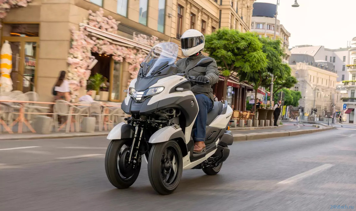 Yamaha представила первый в мире скутер с подушкой безопасности Yamaha представила первый в мире скутер с подушкой безопасности